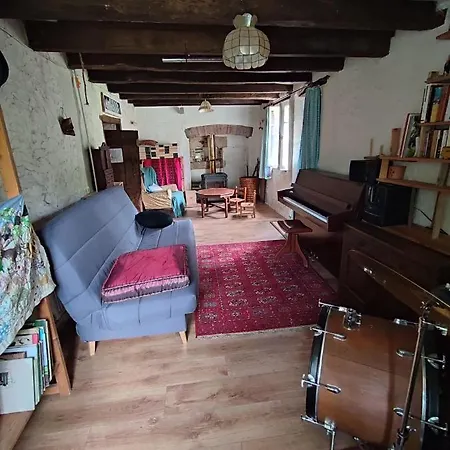 Magnifique Moulin au bord d'une riviere, calme absolu, piano Doyet Extérieur photo