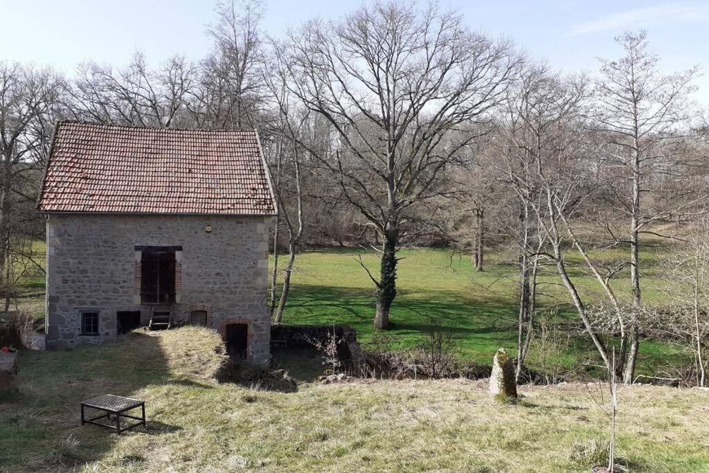 Magnifique Moulin Au Bord D'une Riviere, Calme Absolu, Piano Holiday home
