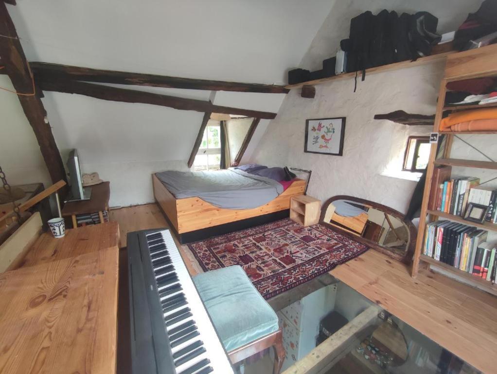 Magnifique Moulin Au Bord D'une Riviere, Calme Absolu, Piano Сasa de vacaciones *